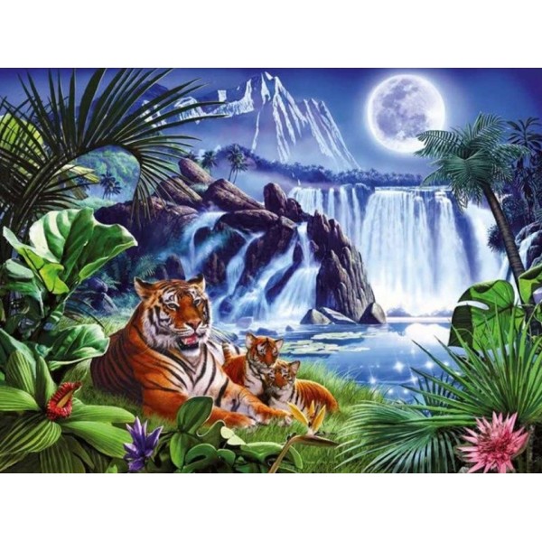 Tigri alla cascata
